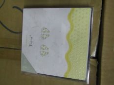 Box of approx 24x packs of 3x 'Twins' card and envelopes, new
