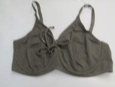1 x Pour Moi Barcelona Under wire Rope Top Khaki size 38E  new & packaged