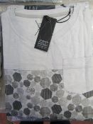 D-Struct Mens Grey T Shirt size L new & packaged