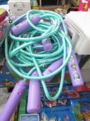 5 X Skipping ropes green /purple