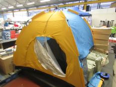 4 Man Quick easy Up Tent, new in carry bag, please note the colour of the tent may differ to the