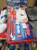 Eaziclean turbo electric cordless scrubber with 3 changeable heads , new and boxed