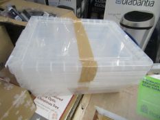 3 x 10.5 Clear storage boxes and 1 lid (no signs of damage)