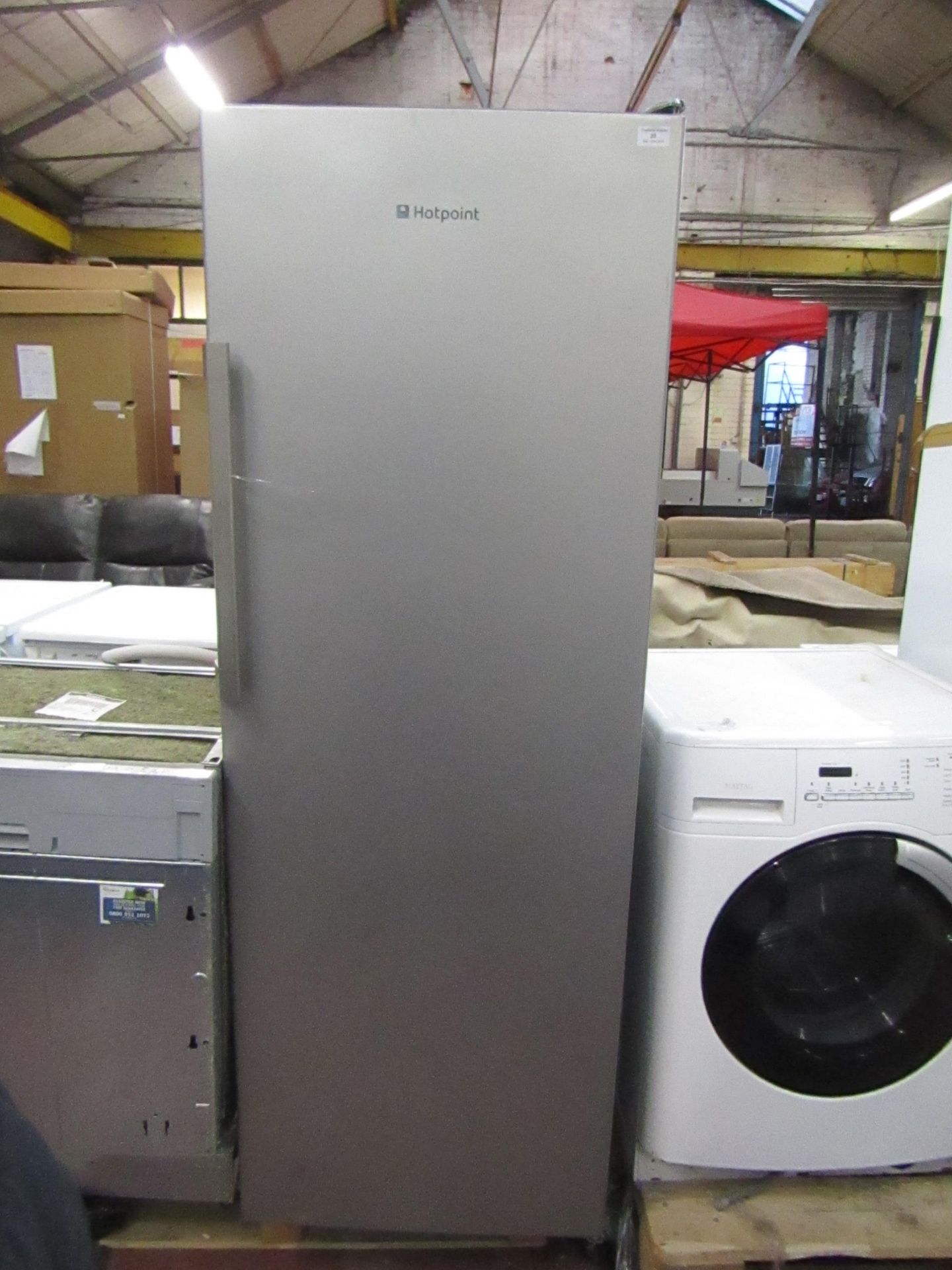 Hotpoint RE326A tall free standing fridge, tested working.
