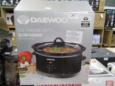 Daewoo 3.5L powder coated slow cooker, tested working and boxed.