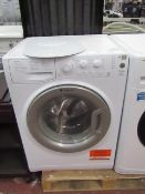 Hotpoint Style 7kg washing machine , powers on and spins.