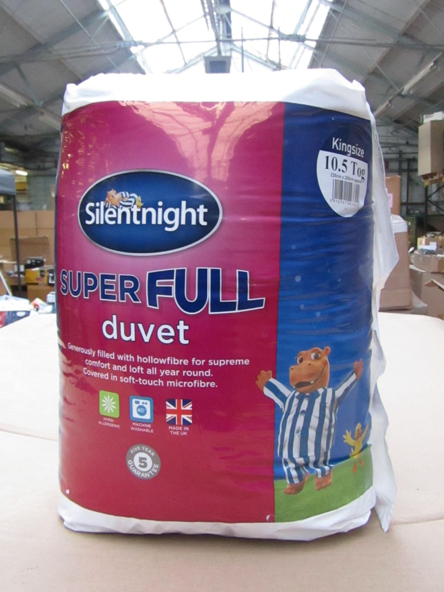 Silent night Super Full Kingsize 10.5 tog Duvet, new.