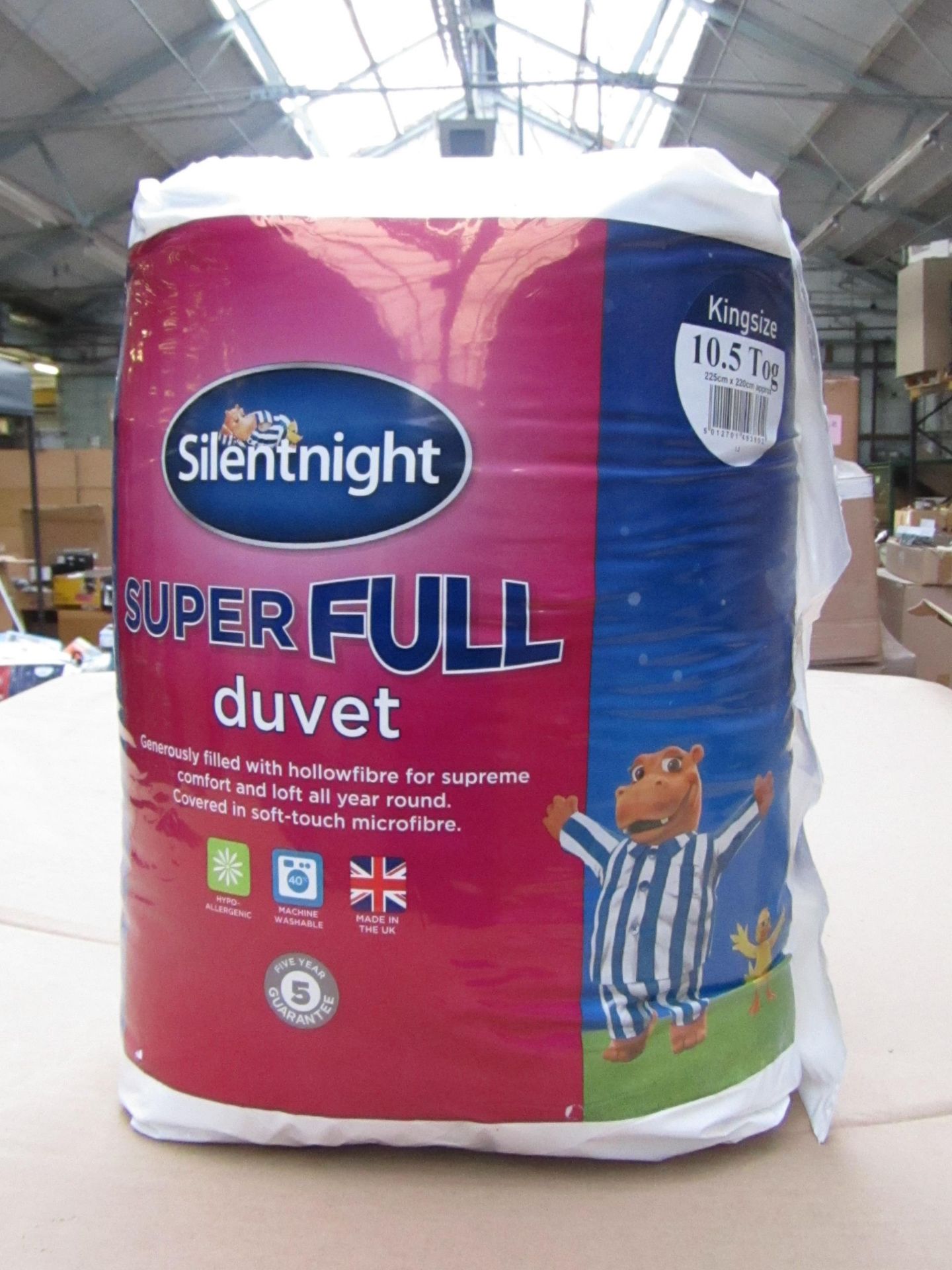 Silent night Super Full Kingsize 10.5 tog Duvet, new.