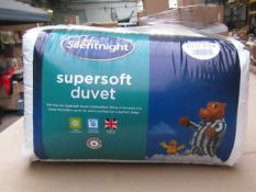 Silentnight Supersoft Duvet, Kingsize, 10.5 Tog, brand new and packaged. RRP £24.99