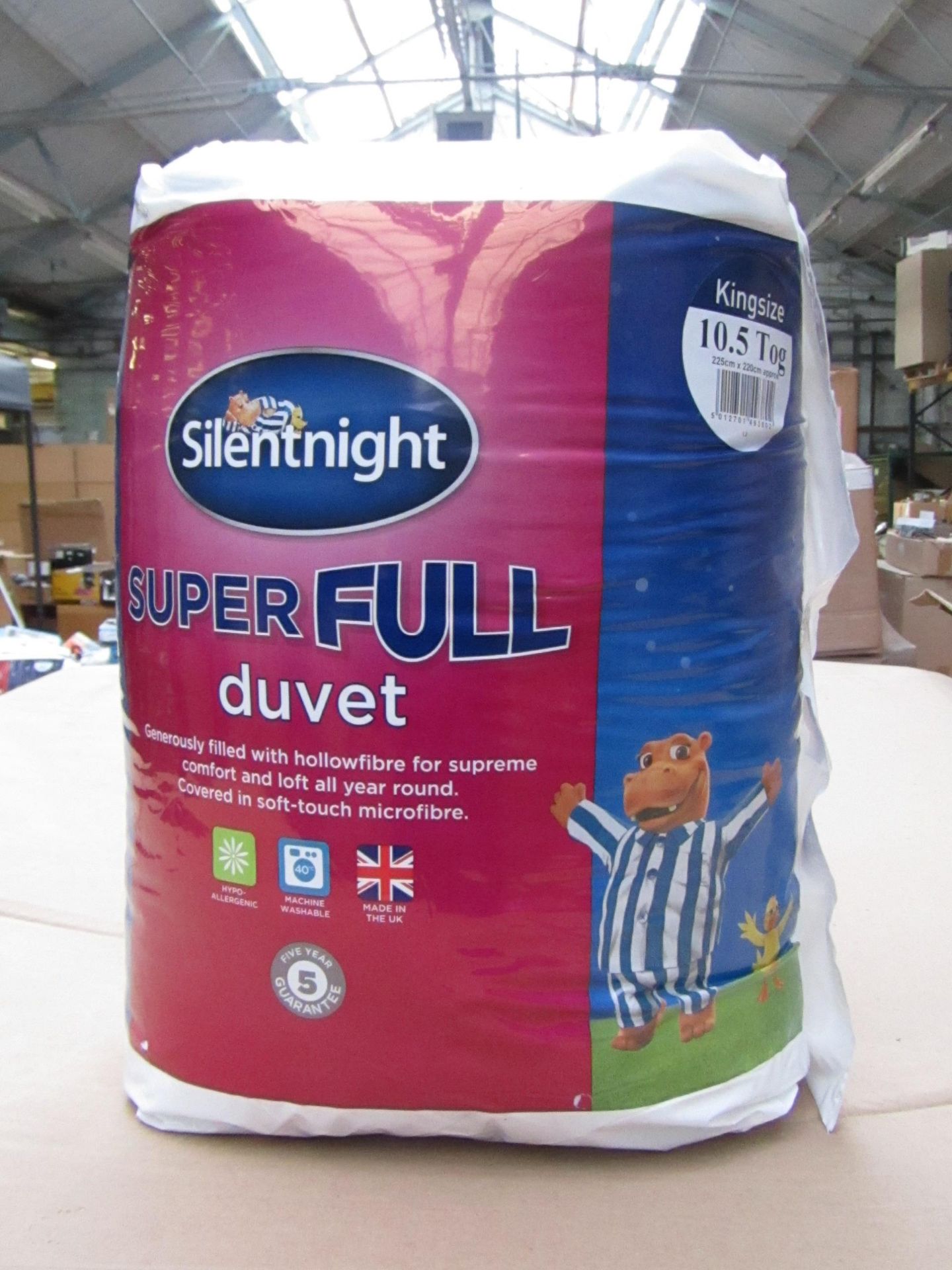 Silent night Super Full Kingsize 10.5 tog Duvet, new.