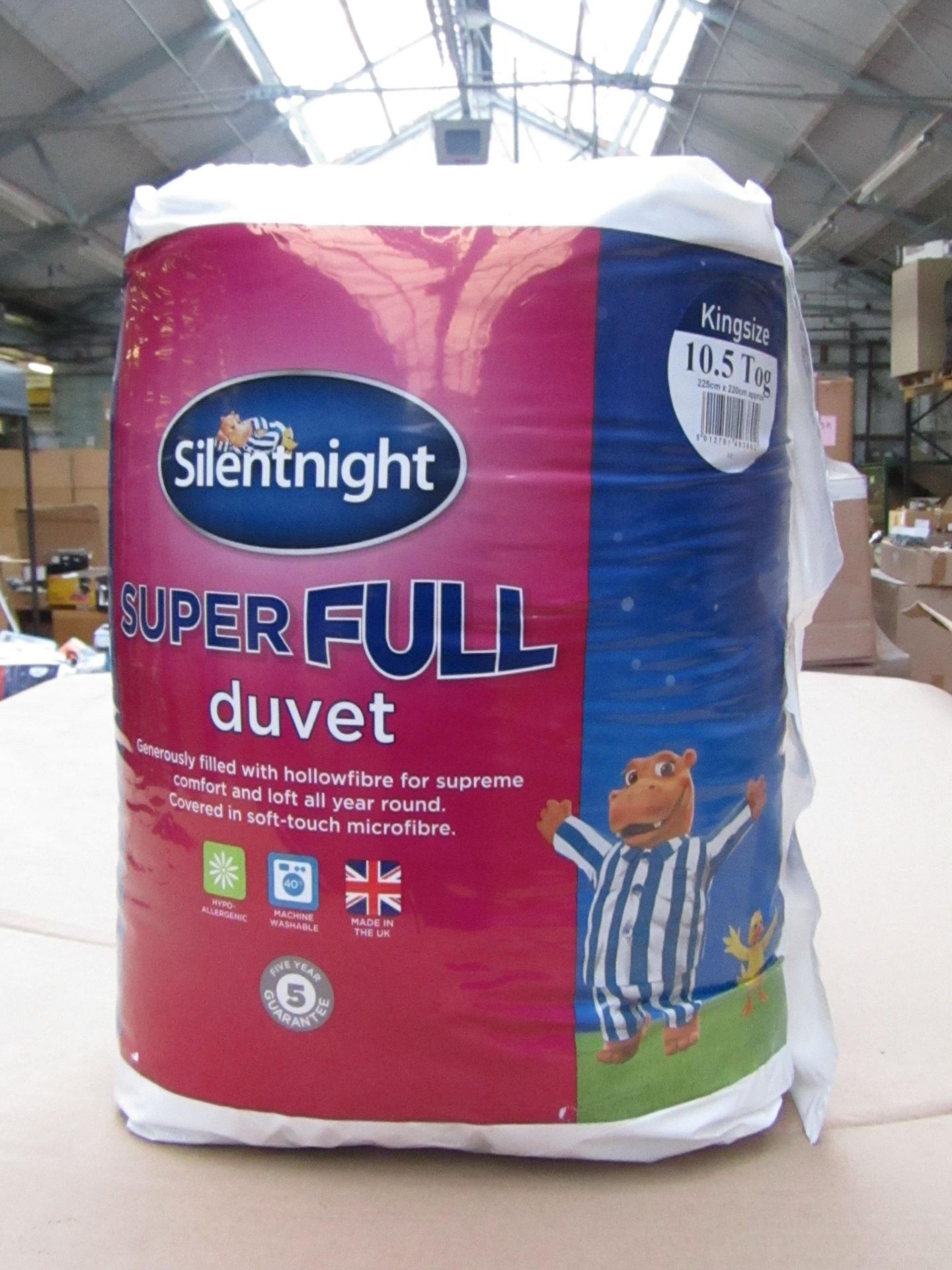 Silent night Super Full Kingsize 10.5 tog Duvet, new.