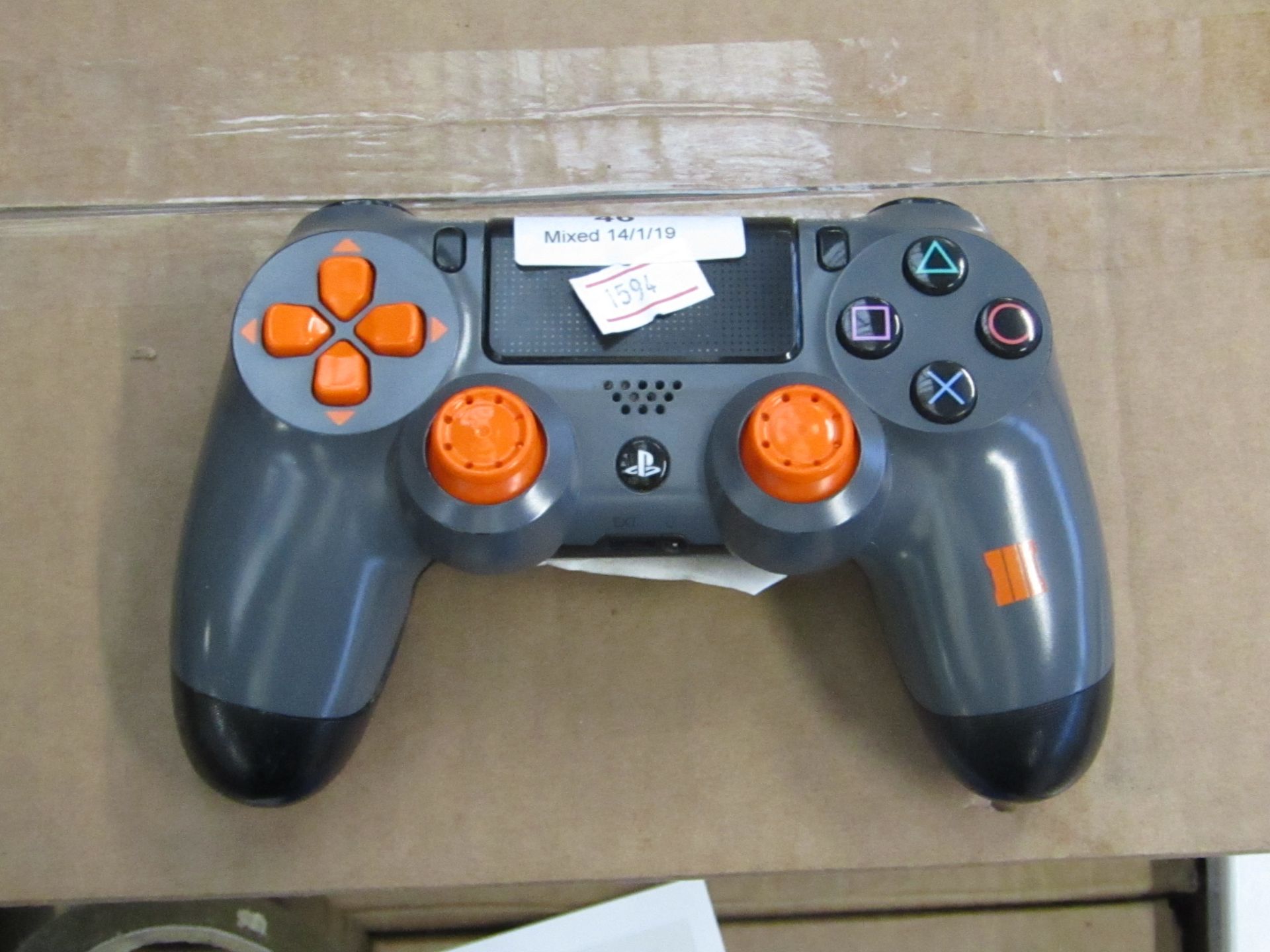 PlayStation 4 Black Ops 3 designed controller, untested.