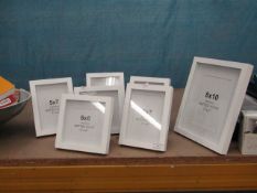 7x Various sized photo frames, all in good condition.