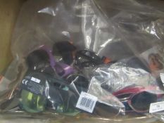 28x Various sunglasses, all new.