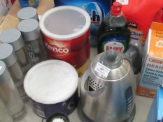 4x Items being: - Dualit kettle - Kenco - Washing up liquid - Cadbury drinking chocolate