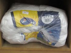2x Silentnight Single 4.5 Tog duvet, both new and packaged.