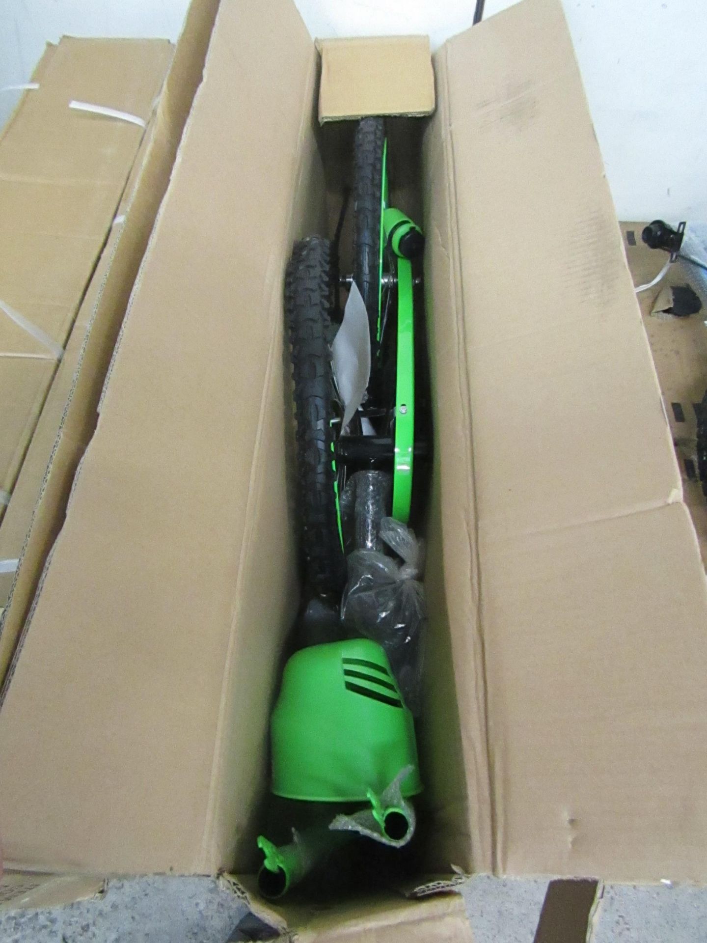 20" Child's Bike new and Boxed, comes complete with front basket, mud guards, water bottle and