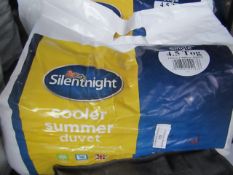 Silent night Cooler Summer Duvet 4.5 tog size single, new in packaging