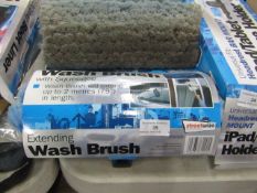 3x Streetwize wash brush heads. All unchecked.