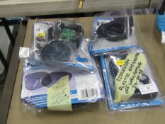 4x Various car accessories, all unchecked.