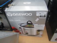 Daewoo 1.5l stainless steel slow cooker with 3 heat setting, tested working and boxed