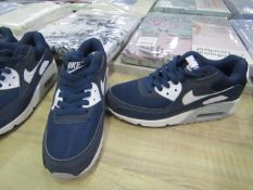 Nike Airmax trainers, size 4, new. Please note we are unsure if these are genuine or styled like