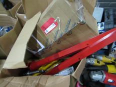 Box of approx 4x various lights/ floodlights Please note: The condition of such items range from;