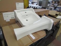 Rochester traditional style 1TH basin with full pedestal to match. New & boxed (2x boxes).