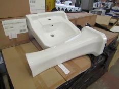 Rochester traditional style 1TH basin with full pedestal to match. New & boxed (2x boxes).