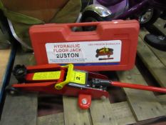 Hydraulic floor jack, new and in carry case.