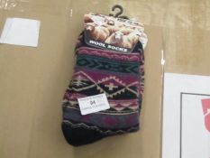 2 x pairs of wool socks sizes 4-6 , new and packaged.