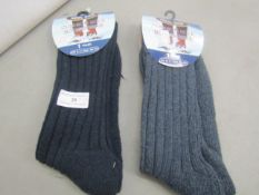 2 X Pairs of Mens cushion sole boot socks size 6-11 new in packaging