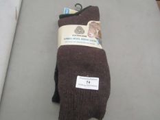 1 x pack of 3 x pairs of mens Australian lamb wool blend socks sizes 6-11 , new and packaged.