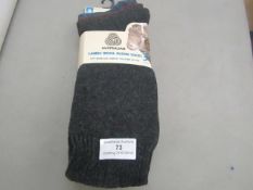1 x pack of 3 x pairs of mens Australian lamb wool blend socks sizes 6-11 , new and packaged.