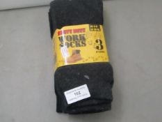 3 x pairs of mens Heavy Duty work socks sizes 6-11 , new and packaged.