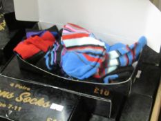4x Pairs of men's socks, size: 7-11. New & boxed.