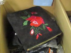 5x Apache flower handbags. All new.