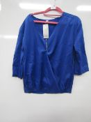 Wardrobe Wizard Fashion blue top, size M.
