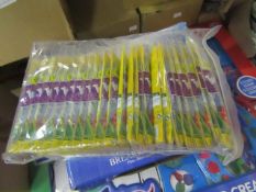 48 x packs of 3 Crayola twistable pens , new and packaged.