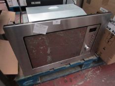 Hotpoint 20 litre built-in microwave oven with grill, circa RRP £150, tested working and boxed