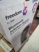 Itek bluetooth jukebox station with fm radio, CD player and bluetooth, no power cable so this item