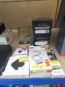 6x Various items such as earphones,speakers and more. All untested.