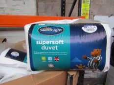 Silent Night Supersoft 10.5 tog king size duvet, new in packaging