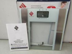 Renberg digital scales, batteries included.  boxed.
