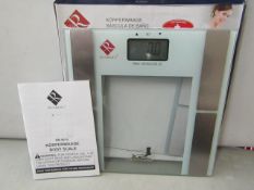 Renberg digital scales, batteries included.  boxed.