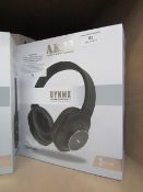 Akai Dynmx on ear headphones with wireless bluetooth connectivity. Tested working & boxed.