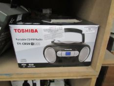 Toshiba portable VD FM radio. Powers on & boxed.