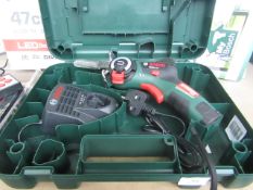 Bosch Easy Cut Nano Blade saw, untested due to no charge in battery. Comes with battery, charger and