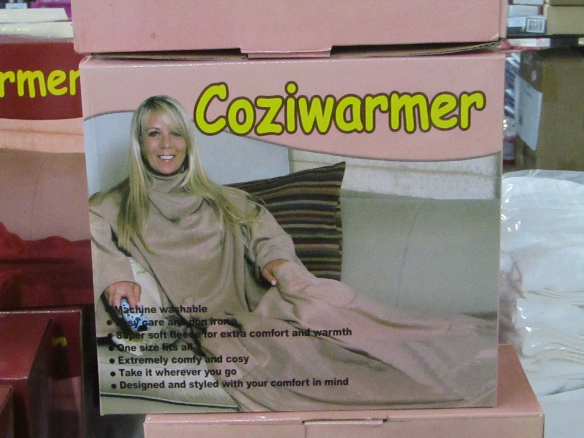 Coziwarmer Mink Snuggle Blanket. New & boxed.