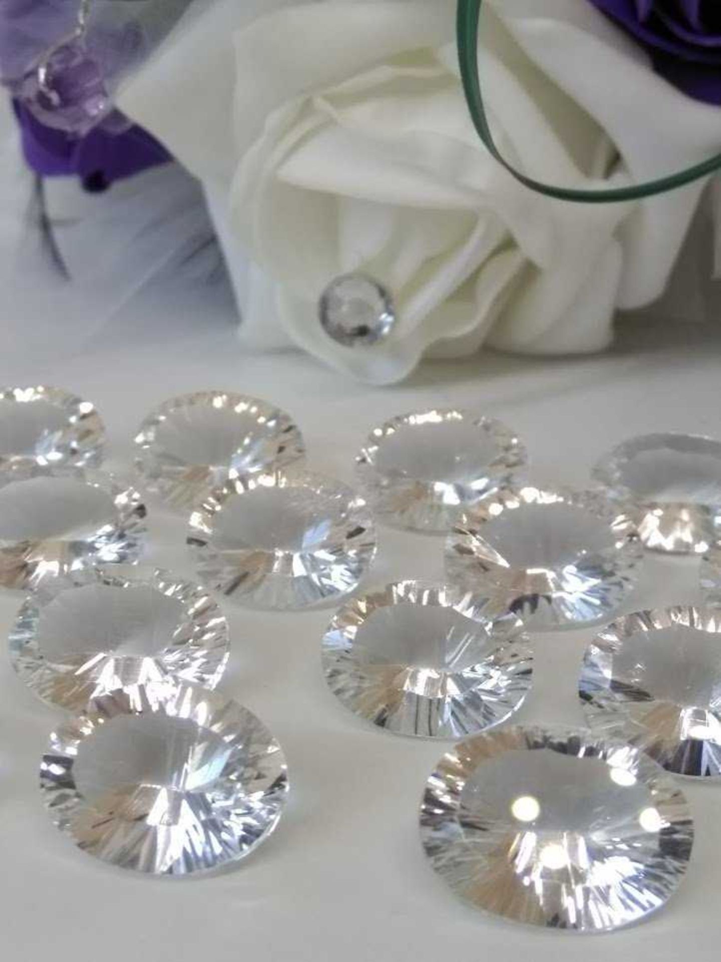 Amazing VVS Clarity 150.50 Carat x 18 Pieces - Untreated Natural White Quartz gemstones - Concave - Image 2 of 2